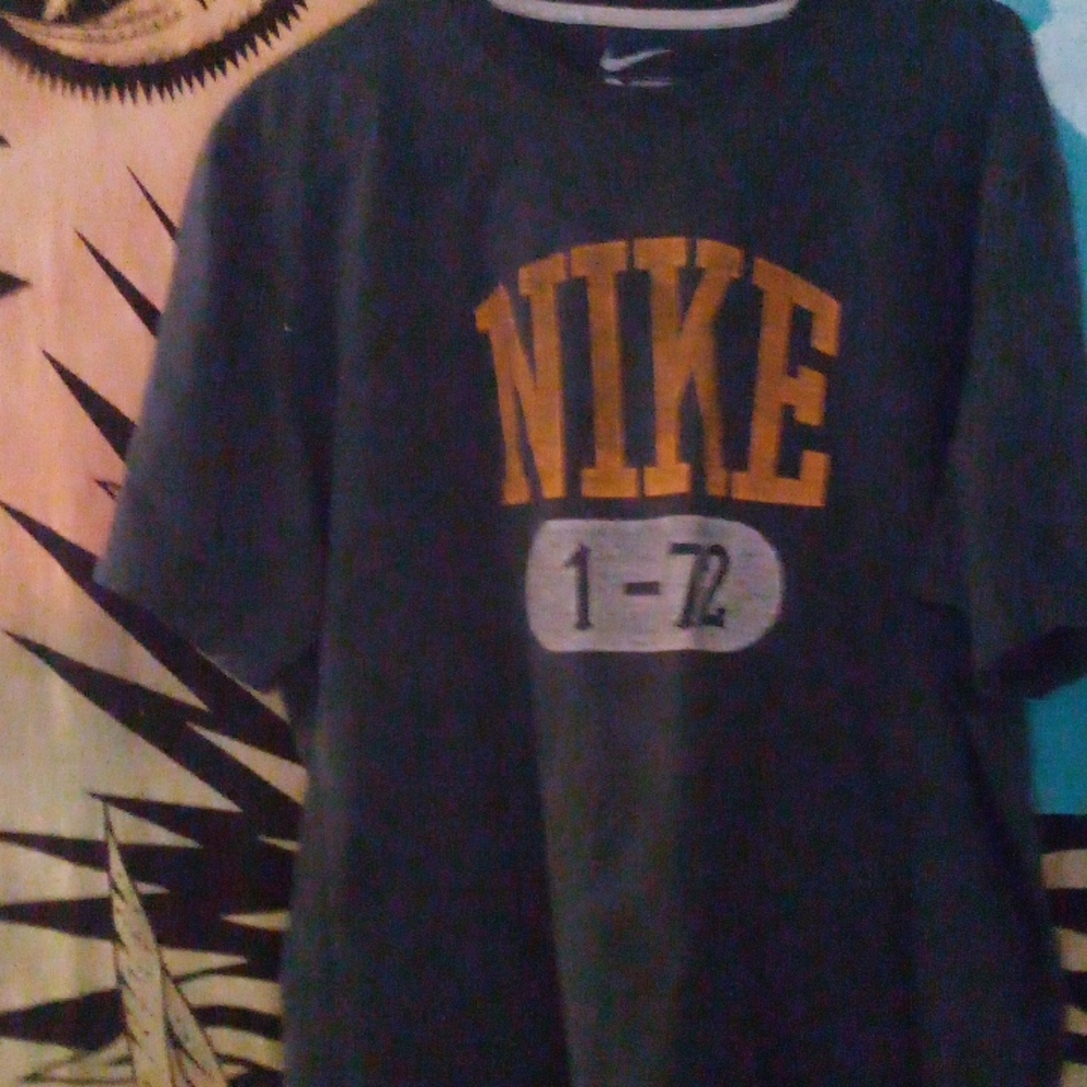 Nike Brand XL 1-72 basketball Dark Blue cotton T+Shirt. Like new.
